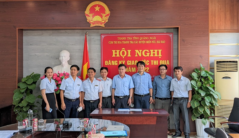 Cụm thi đua Thanh tra các huyện miền núi, hải đảo trong tỉnh Quảng Ngãi tổ chức ký kết giao ước thi đua năm 2022